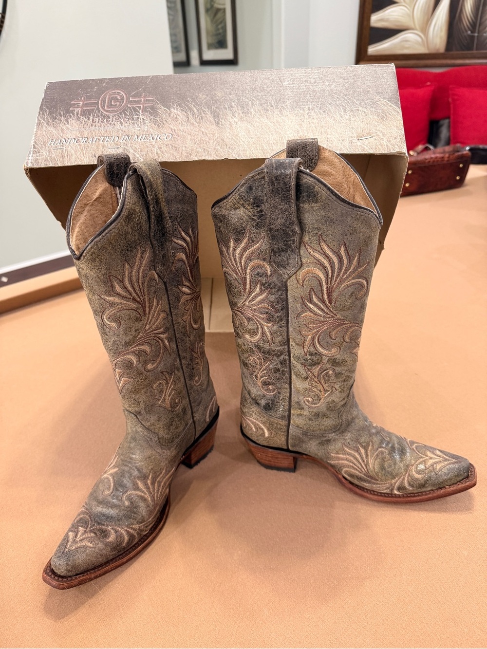 Circle G Distressed Gray Western Embroidered Heeled Boots